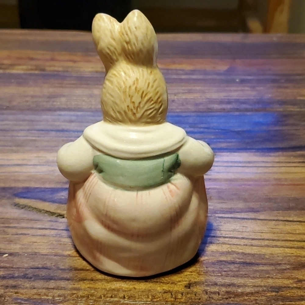 World Bazaar Easter Rabbit Statue - Picture 2 of 5